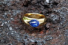Stylish 18K. Gold Ring with Blue Cabochon Sapphire