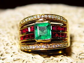 Colombian Emerald, Ruby and Diamond Ring 18K. Gold