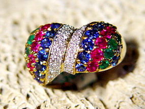 18K. Ring Pave set with Diamonds, Emerald-Sapphire-Ruby