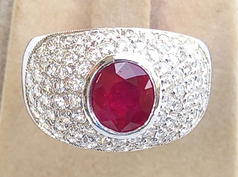 Solid 18K. White Gold Ring with Ruby &amp; Pave Diamonds