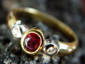 2-Tone Solid 18K. Gold Ring with Ruby &  Diamonds