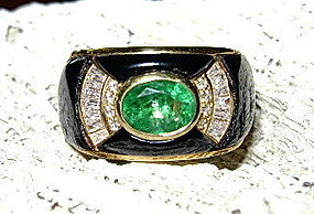 Egyptian Solid 18K. Gold Ring with Emerald & Diamonds