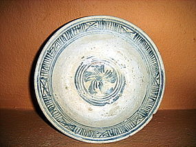 SISATCHANALAI-Sukothai KALONG KILNS Ceramic Bowl, 14th Century