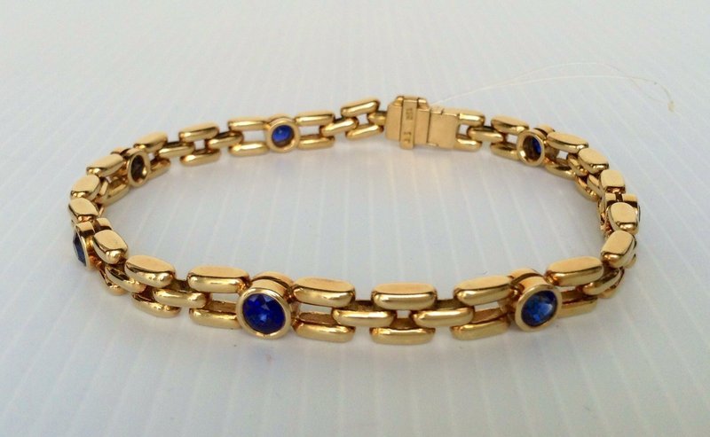 Solid 18K. GOLD Link Bracelet with Blue Sapphires