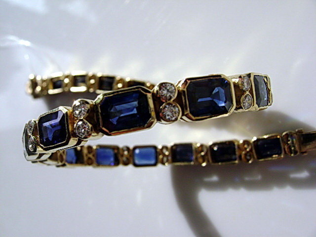 Stunning Blue Sapphire &amp; Diamond Bracelet, 18K. Gold