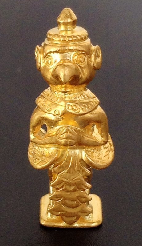 22K. GOLD ANCIENT KHMER STANDING MINIATURE GARUDA