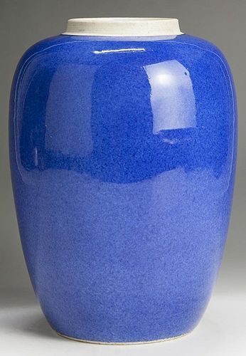 CHINESE POWDER BLUE PORCELAIN VASE WITH DOUBLE CIRCLE MARK