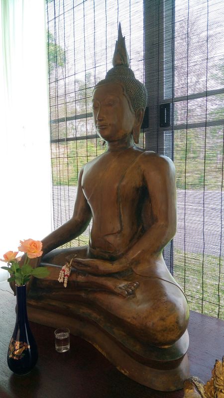 Very Large Sukkothai Bronze Buddha, 17/18th Century