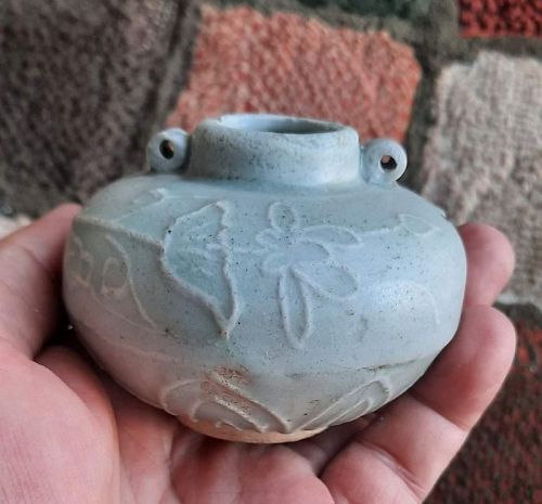 Rare SONG/YUAN CELADON JARLET with molded flowers/foliage motif