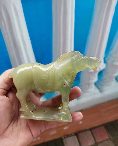 JADEITE JADE HORSE, QING DYNASTY, 18/19th Century