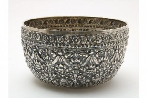 Gorgeous Genuine Antique THAI SILVER CEREMONIAL BOWL, 19th Century.