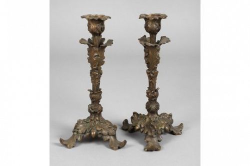 A ligtly Patinated Pair of ANTIQUE BRONZE OAK LEAF CANDLESTICKS,19th C