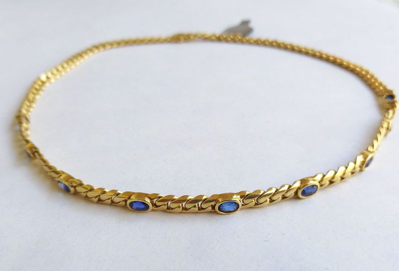 Solid Gold 18K. Necklace with 9 Blue Ceylon Sapphires