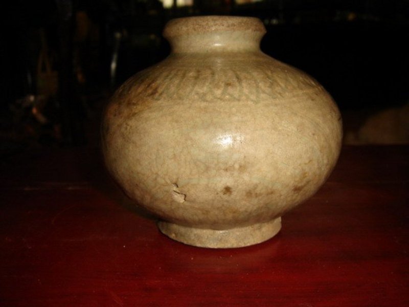 SONG DYNASTY Celadon Vase, China, incised decor