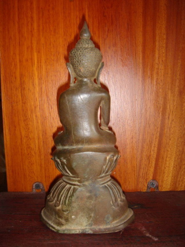 Bronze AVA Buddha on Double Lotus Base, 15th Cent.