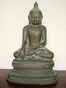 Extremely rare Bronze Post Pagan Shakyamuni Buddha