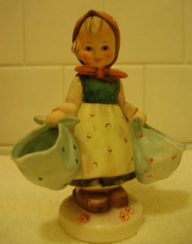 Mother's Darling Hummel Figurine