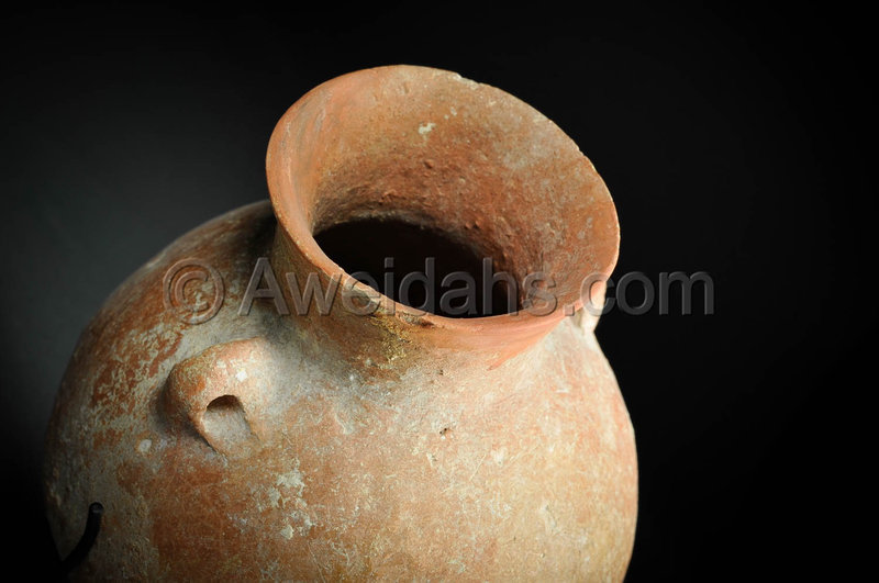 Ancient Canaanite Early Bronze jar, 3000 - 2000 BC