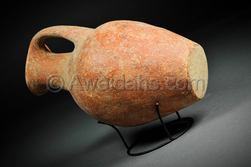 Ancient Early Bronze Age Abydos wine jug, 3000 BC