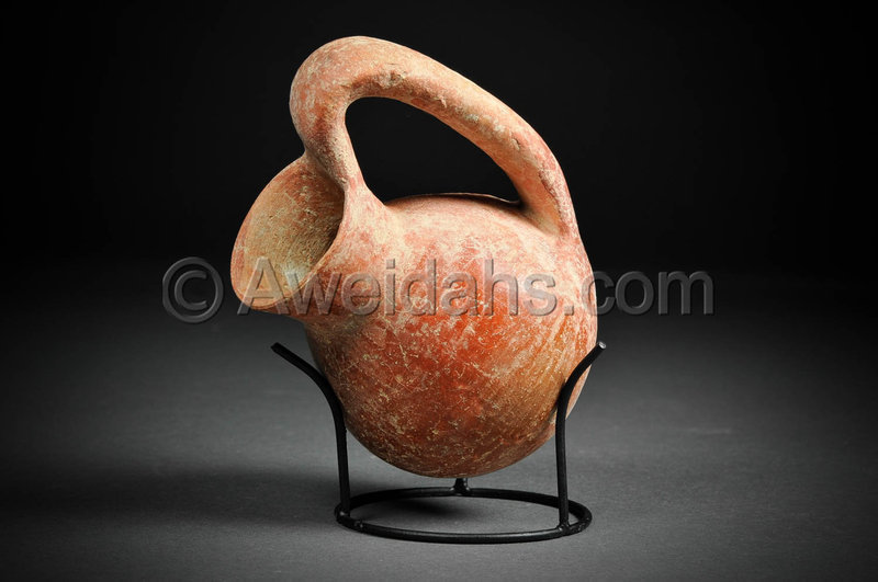 Canaanite Early Bronze Age burnished jar, 3000 BC