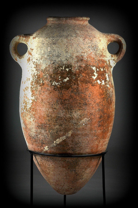 Ancient biblical Iron Age wine storage amphora, 1000 BC