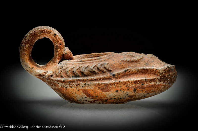 Rare Roman Beit Natif highly decorated oil lamp,400 AD