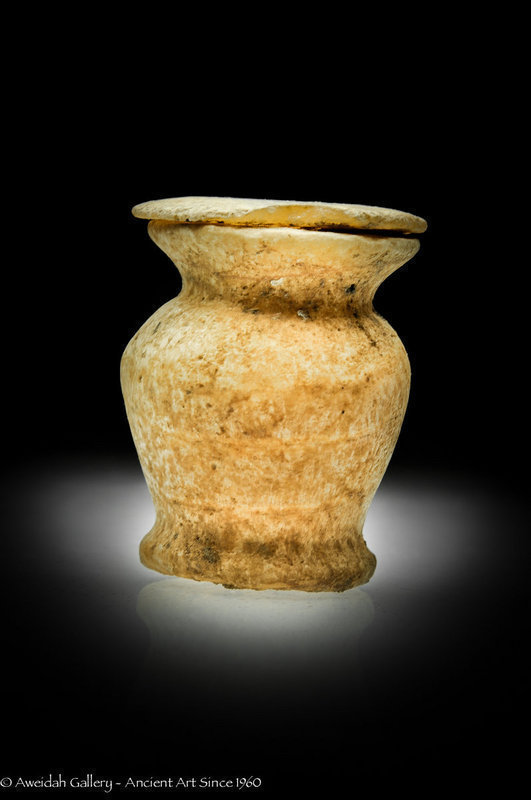 Egyptian alabaster kohl pot, 1550 -1070 BC
