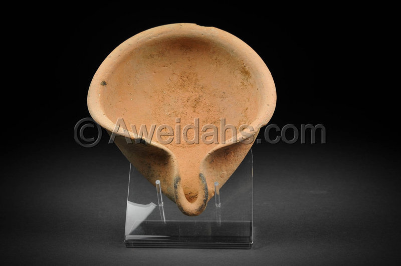 Ancient Biblical Late Bronze Age oil lamp,1550 BC
