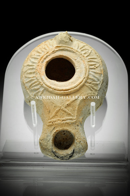 Roman Samaitan pottery oil lamp, 3rd Century AD