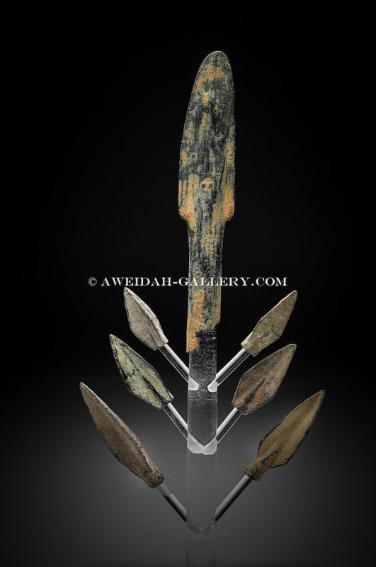 Ancient bronze arrow-heads set, 1750 BC - 200 AD