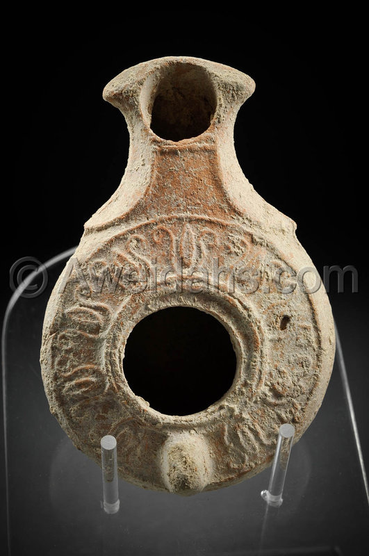 Roman darom type decorated pottery oil lamp, 70 - 150 AD