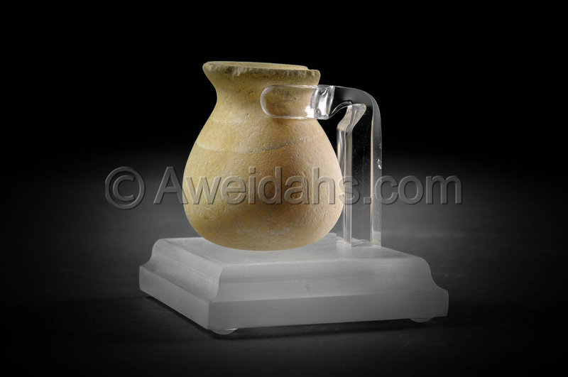 Biblical Alabaster cosmetic ointments pot, 2nd Millennium BC