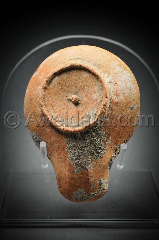 Roman Samaritan decorated pottery oil lamp, 100 - 300 AD