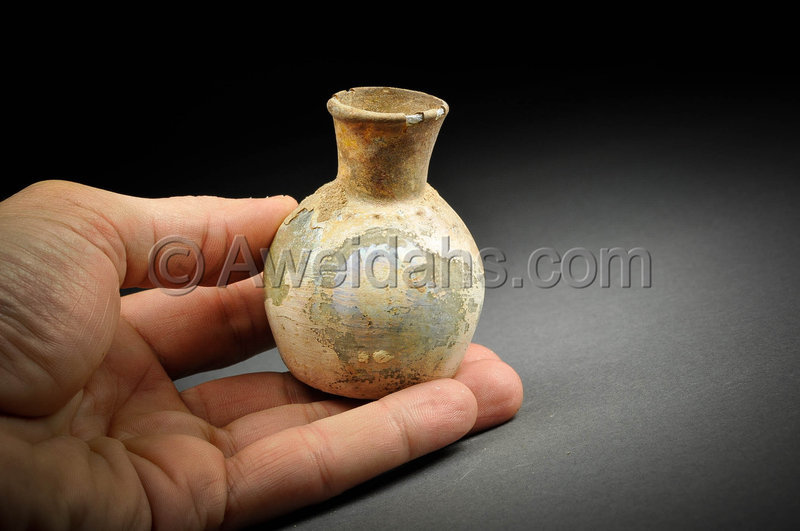 Roman glass perfume flask with beautiful patina, 100 - 300 AD