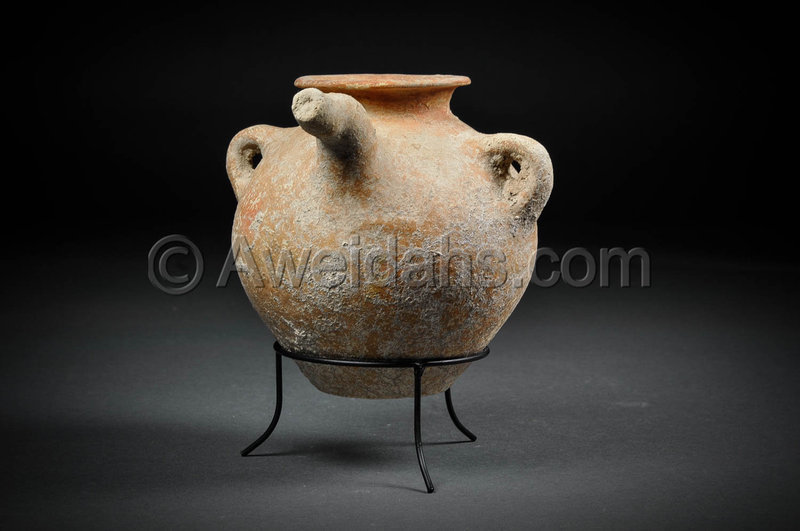 Canaanite Early Bronze Age burnished pottery spouted vessel, 3100 BC