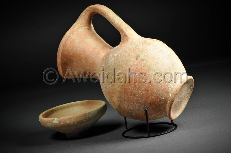 Iron Age, Israelite period wine pitcher and drinking bowl, 1000 BC