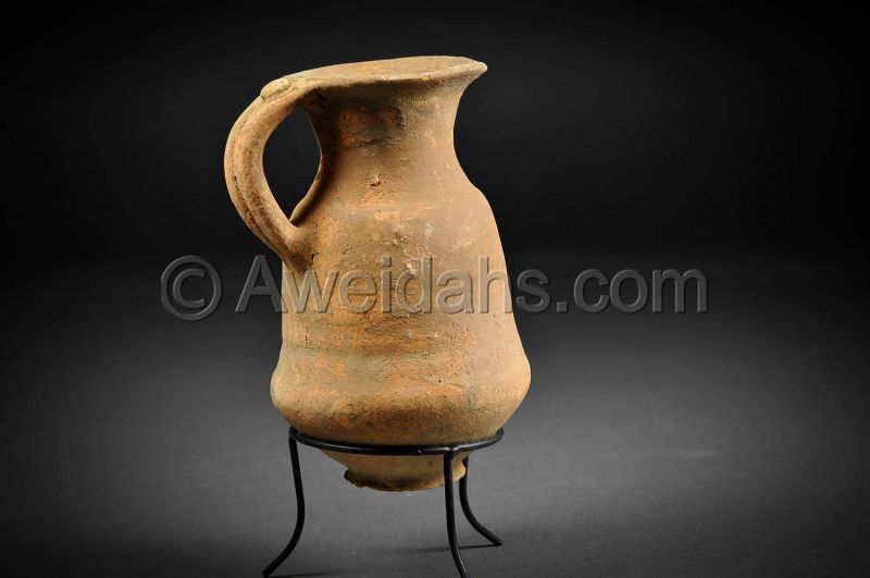 Canaanite Late Bronze Age pottery wine pitcher, 1550 - 1200 BC