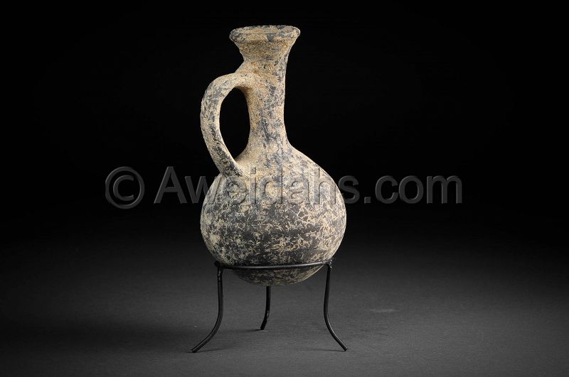 Phoenician pottery jar, Iron Age, 1000 - 700 BC