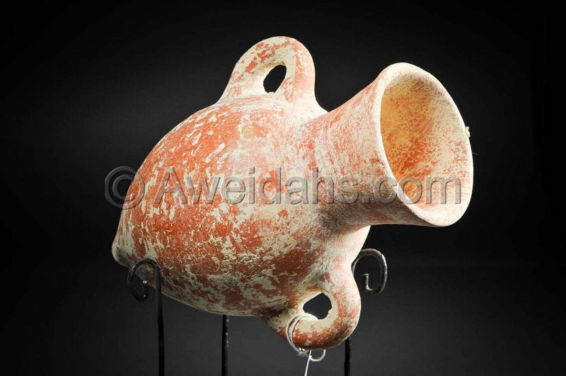 Ancient burnished pottery wine amphora, 800 BC