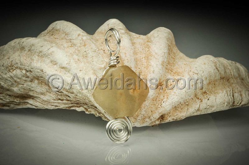 Ancient Roman agate bead pendant, 100 – 300 AD