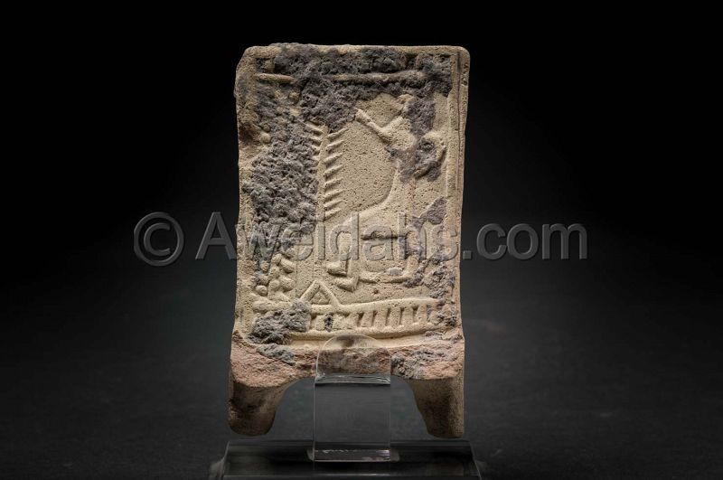 Old Babylonian decorated clay plaque, 2040 - 1750 BC