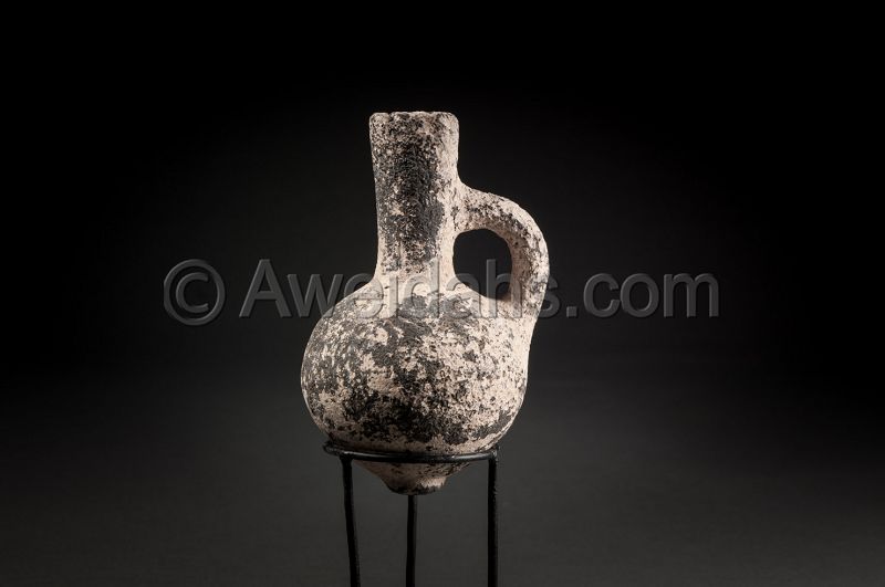 Ancient Iron Age black pottery oil juglet, 1000 BC