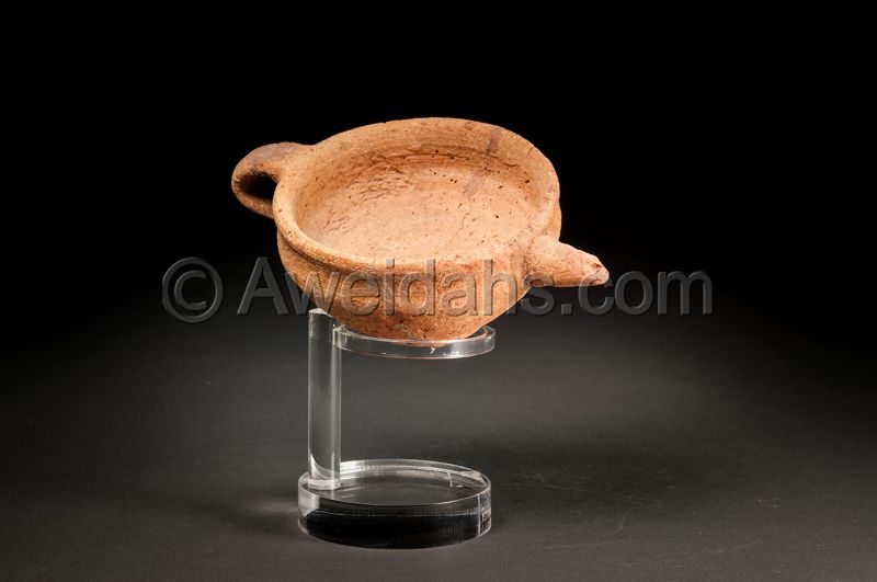 Ancient Late Bronze Age pottery oil filler, 1550 BC