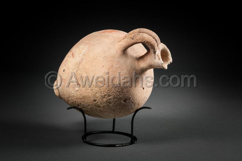 Ancient biblical Middle Bronze Age perfume jar, 1850 BC