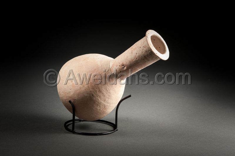 Ancient biblical Roman Herodian pottery flask, 37 BC - 70 AD