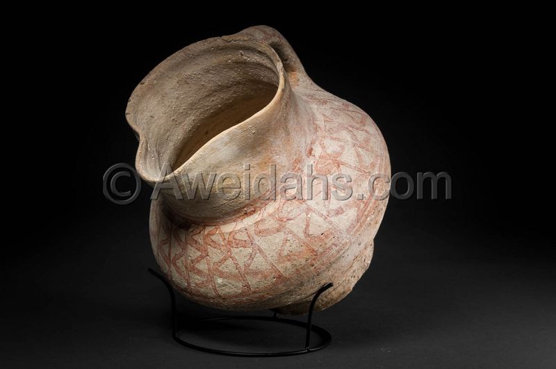 Late Bronze Age painted pottery wine pitcher, 1550 BC