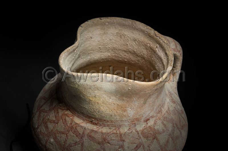 Late Bronze Age painted pottery wine pitcher, 1550 BC