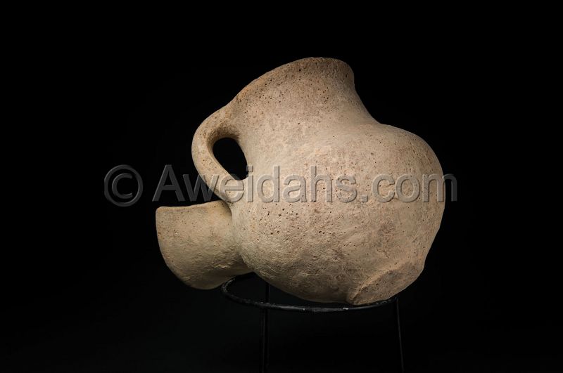 ANCIENT IRON AGE POTTERY BEER JUG WITH S STRAINER, 1000 BC