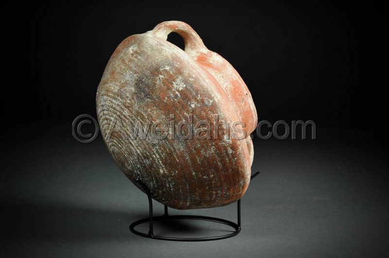 Ancient biblical Roman Herodian pottery cooking pot, 37 BC - 70 AD