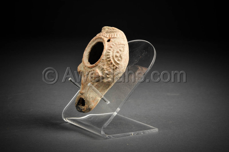 Roman highly decorated terracotta oil lamp, 200-300 AD